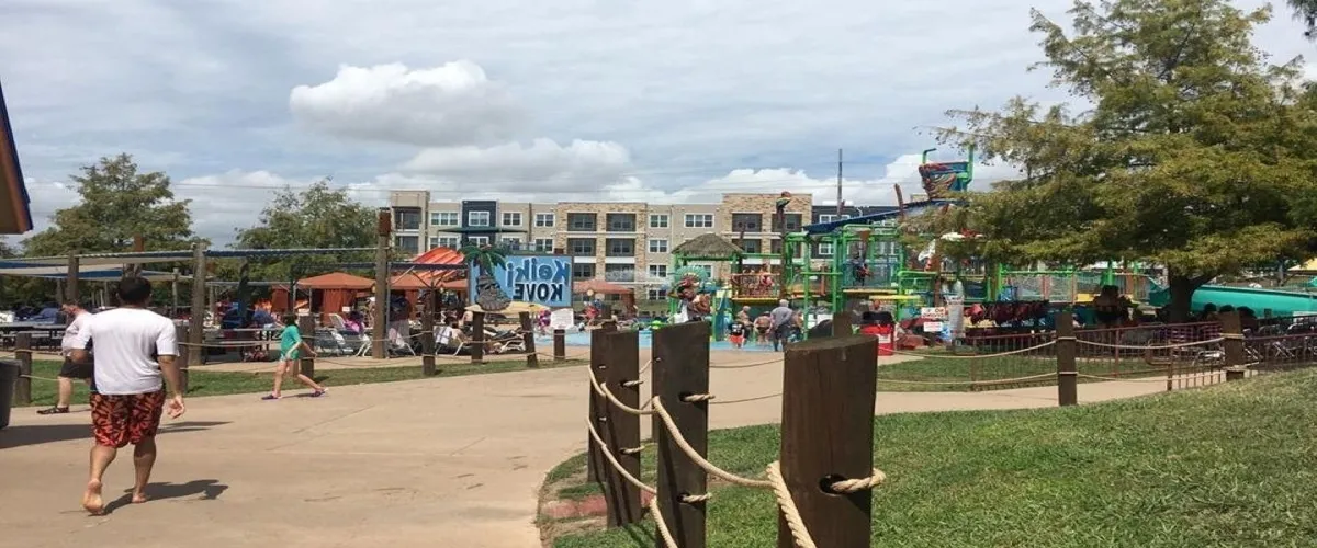 Foto 5 Hawaiian Falls Garland